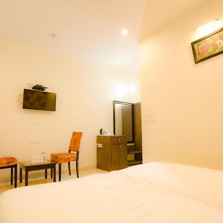 Royal Ocean Resort Jaipur Ngoại thất bức ảnh